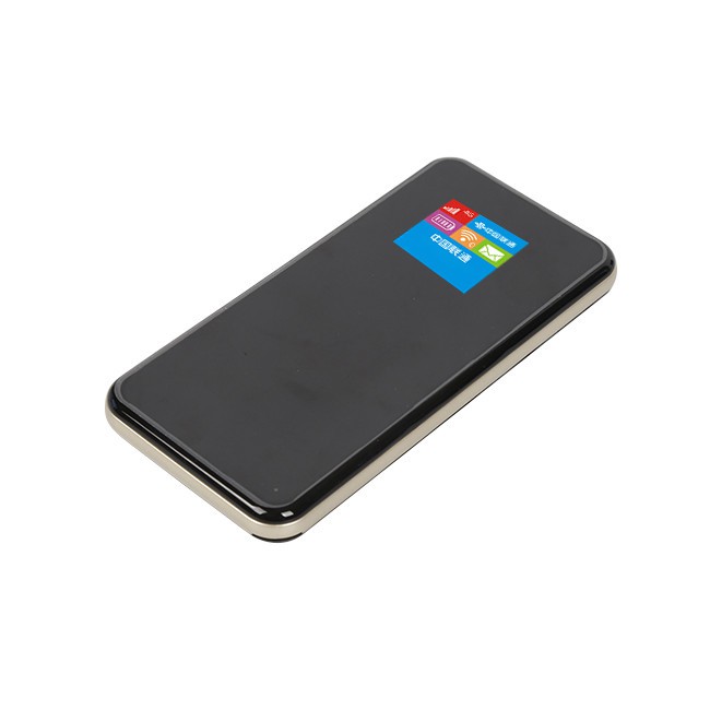 Màn hình hiển thị LCD và Bộ định tuyến Power Bank